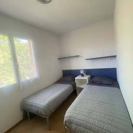 Les Bulles De Mona - Marina Corse - 2 Ch - Clim - Terrasse-pieds Dans Leau-plage Apartamento