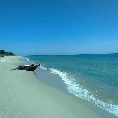 Les Bulles De Mona - Marina Corse - 2 Ch - Clim - Terrasse-pieds Dans Leau-plage * Ghisonaccia