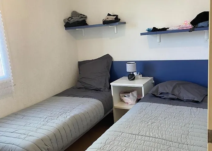 Les Bulles De Mona - Marina Corse - 2 Ch - Clim - Terrasse-pieds Dans Leau-plage Apartmán *